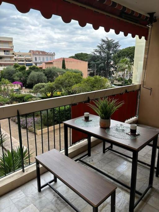 Studio Golf Juan Golfe-Juan Exterior foto